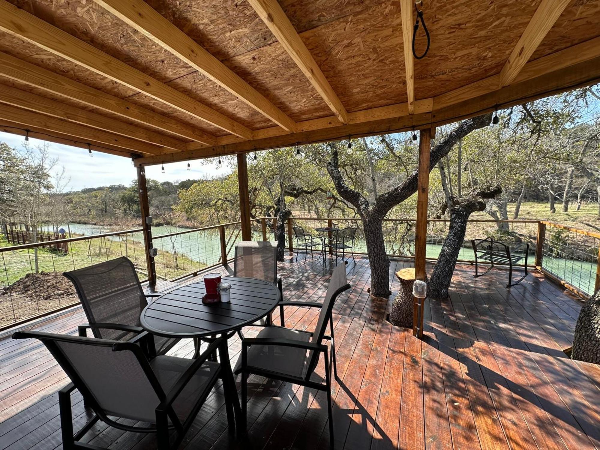 Bandera Stronghold Retreat Esterno foto