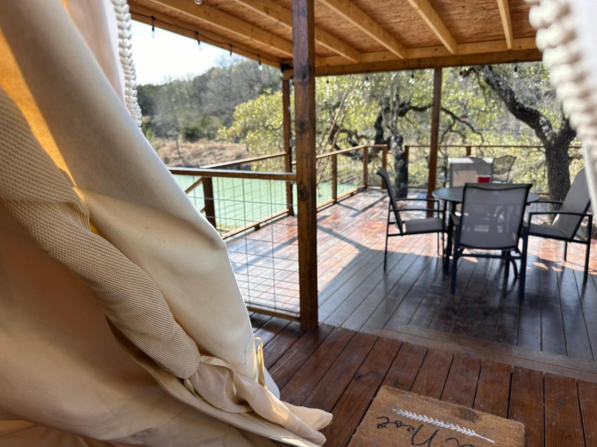 Bandera Stronghold Retreat Esterno foto